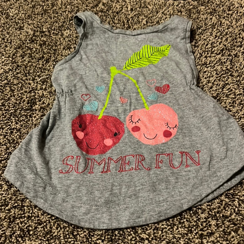 Gap shirt